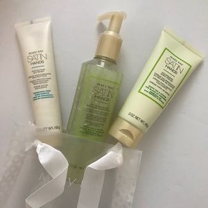 Mary Kay Satin Hands Set - White Tea & Citrus